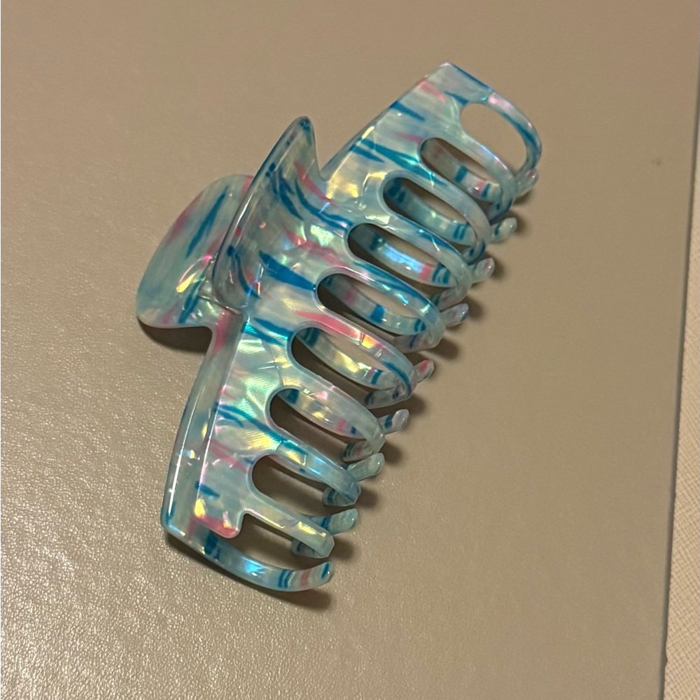 Aesthetica Iridescent Blue and Pink Hair Claw